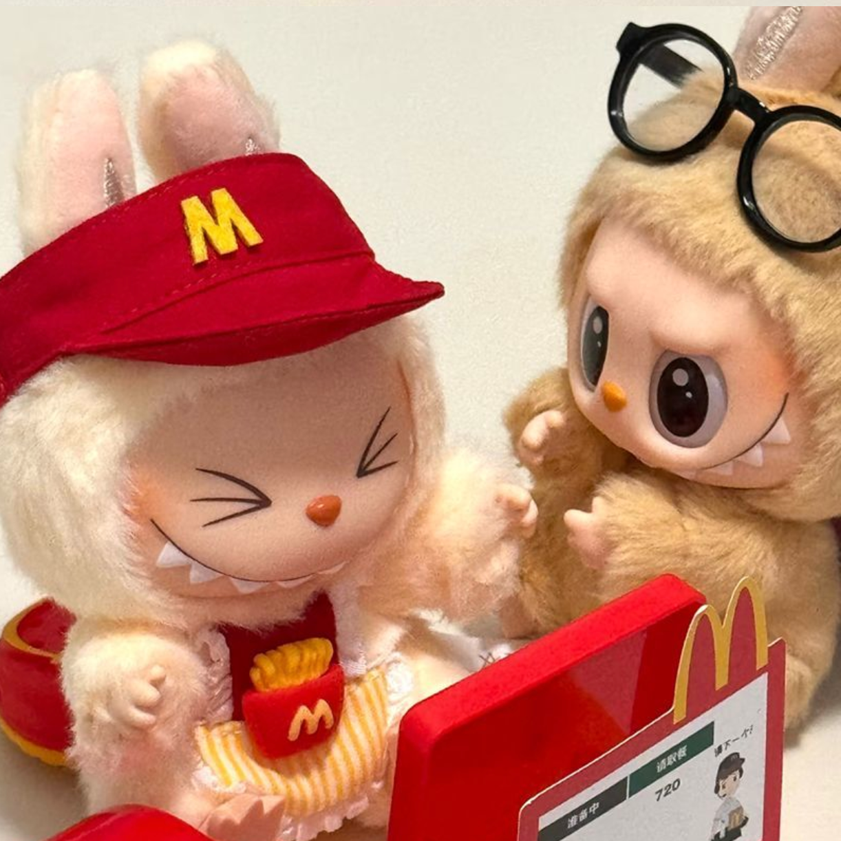 Labubu doll clothes new super cute McDonald's apron change vinyl doll pendant Labu doll clothes