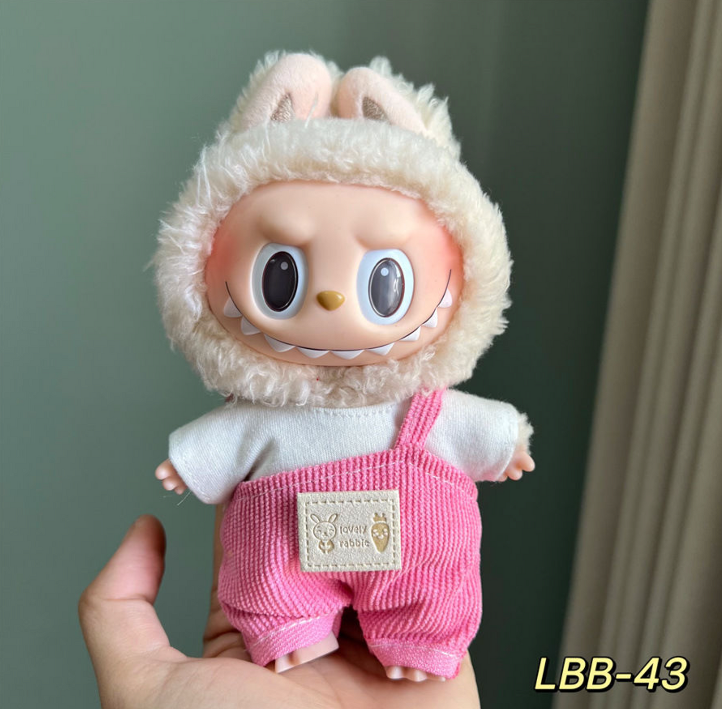 Labubu Clothes 17 Sit Party